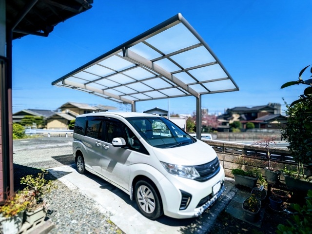 カーポートとは？エクステリアにおける設置目的とメリットを解説